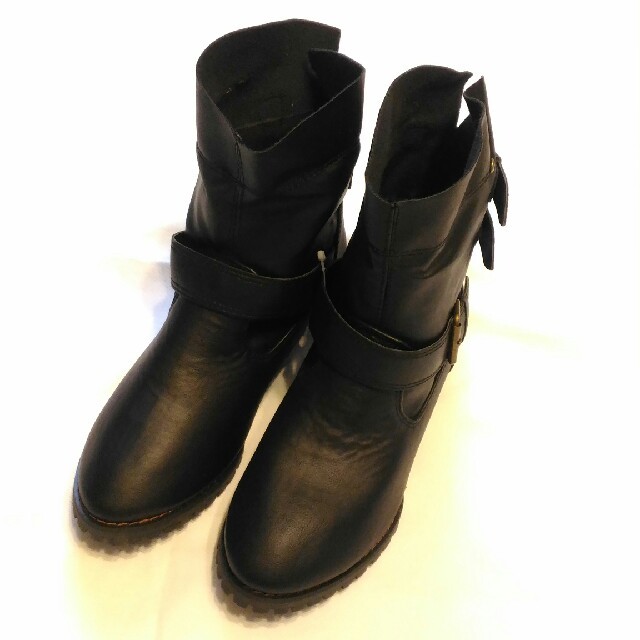 RayCassin(レイカズン)のレイカズン　ブーツ　S　新品タグ付き レディースの靴/シューズ(ブーツ)の商品写真