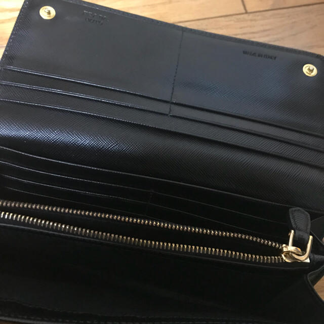 PRADA(プラダ)の【定価７万以上‼︎早い者勝ち‼︎】プラダ  PRADA 長財布 小銭入れ付 メンズのファッション小物(長財布)の商品写真