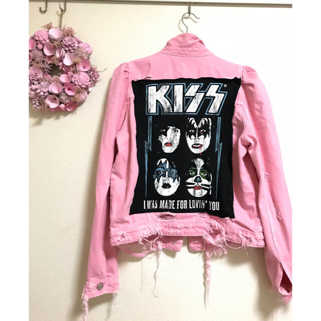 ZARA(ザラ)のZARA KISS デニム ダメージ ジャケット M ピンク 春 レディースのジャケット/アウター(Gジャン/デニムジャケット)の商品写真