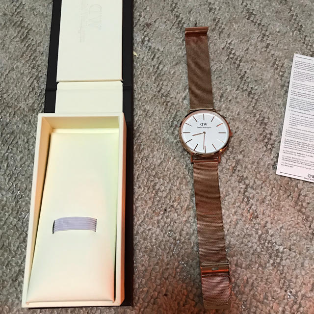 Daniel Wellington(ダニエルウェリントン)のMOON様専用 dw腕時計 レディースのファッション小物(腕時計)の商品写真