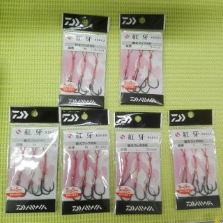 ダイワ(DAIWA)の【鯛ラバのメンテに】新品　紅牙　替えフック　6セット【L3.M3】(その他)