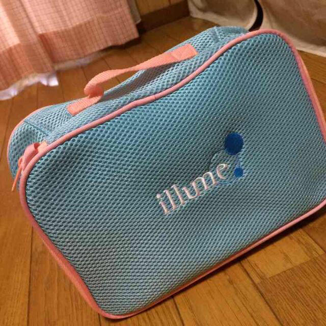 illume(イリューム)の専用ページです レディースのファッション小物(ポーチ)の商品写真