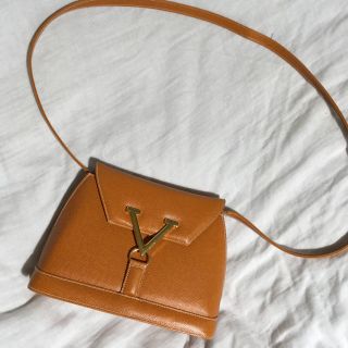 ヴァレンティノ(VALENTINO)のバレンチティノ ショルダーバッグ(ショルダーバッグ)