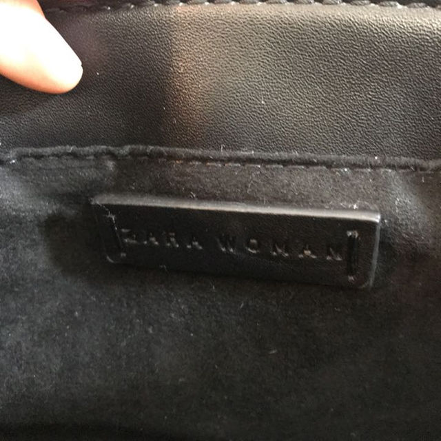 ZARA(ザラ)のZARA ショルダーバッグ レディースのバッグ(ショルダーバッグ)の商品写真