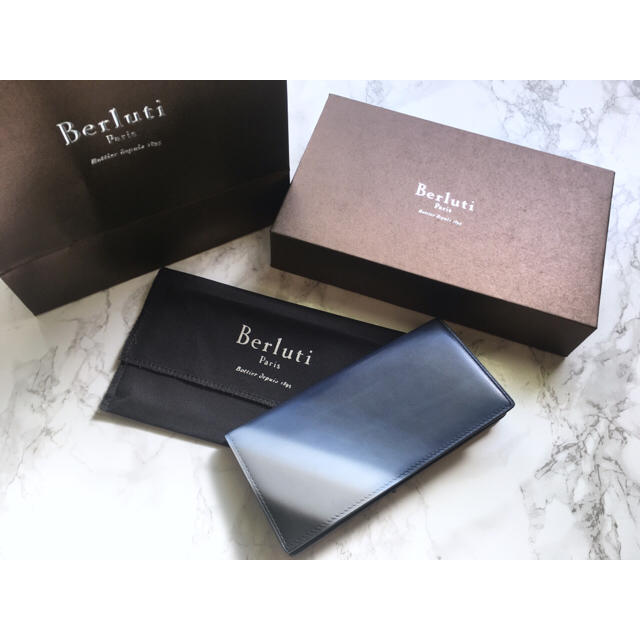 Berluti(ベルルッティ)の新品 17SS  Berluti ベルルッティ  ブルー 長財布 カリグラフィ メンズのファッション小物(長財布)の商品写真