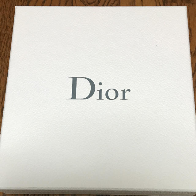 Christian Dior(クリスチャンディオール)のクリスチャンディオール コースター 非売品 新品未使用  インテリア/住まい/日用品のキッチン/食器(テーブル用品)の商品写真