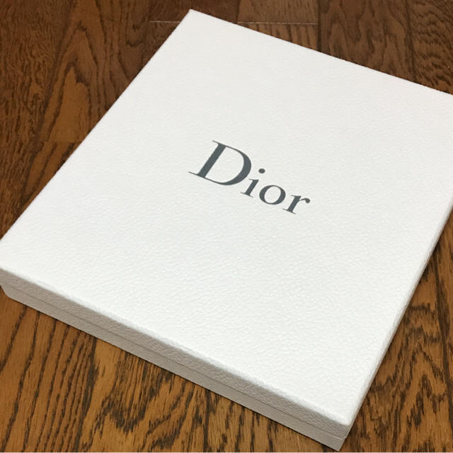 Christian Dior(クリスチャンディオール)のクリスチャンディオール コースター 非売品 新品未使用  インテリア/住まい/日用品のキッチン/食器(テーブル用品)の商品写真