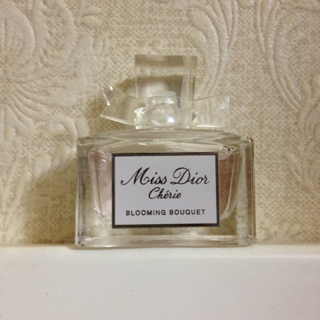 Christian Dior - Dior ミニ香水★取り置き中の通販 by jdamama♡shop｜クリスチャンディオールならラクマ