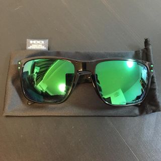 オークリー(Oakley)のOAKLEY HOLBROOK サングラス ブラック×グリーン(サングラス/メガネ)