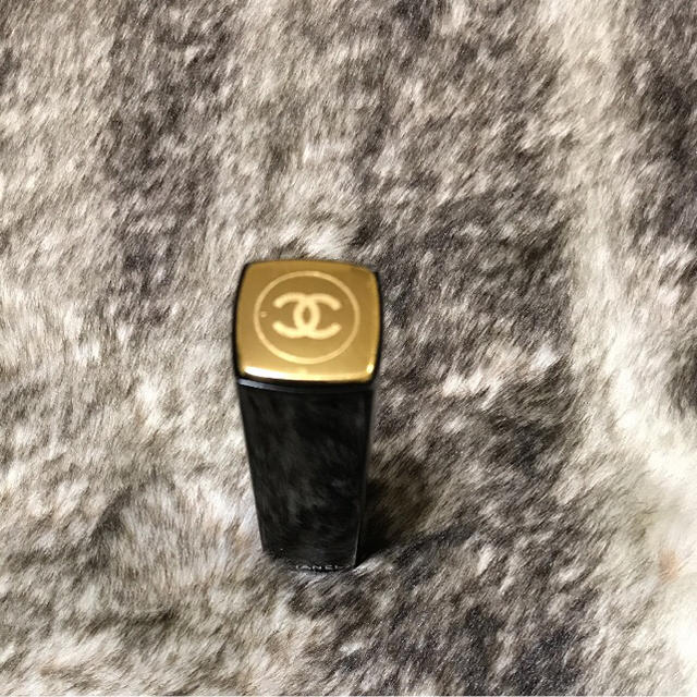 CHANEL(シャネル)のルージュアリュールヴェルヴェット 51 コスメ/美容のベースメイク/化粧品(口紅)の商品写真