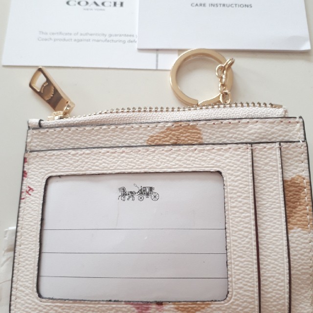 COACH(コーチ)のcoach　パスケース　コインケース レディースのファッション小物(名刺入れ/定期入れ)の商品写真