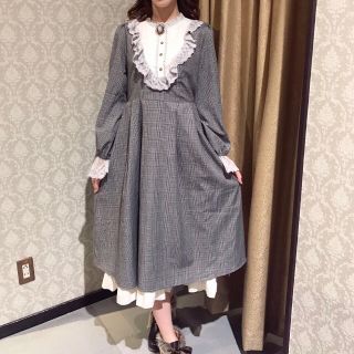 アクシーズファム(axes femme) ブローチ マキシワンピース/ロング