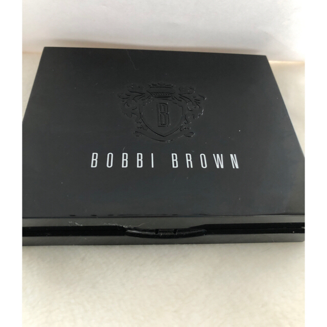 BOBBI BROWN(ボビイブラウン)のボビイブラウン 限定パレットとCCクリーム セット コスメ/美容のキット/セット(コフレ/メイクアップセット)の商品写真
