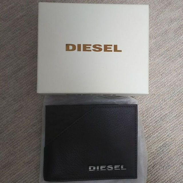 DIESEL(ディーゼル)のKYZ46様専用 メンズのファッション小物(折り財布)の商品写真