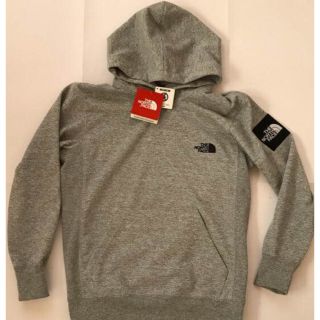 ザノースフェイス(THE NORTH FACE)のノースフェイス スクエアロゴ パーカー Mサイズ 新品未使用 最安値(パーカー)