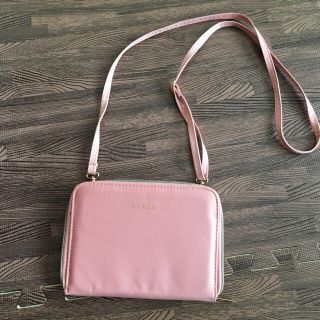 フルラ(Furla)のFULRA ピンクショルダーバッグ(ショルダーバッグ)