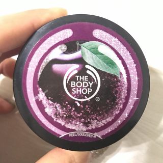 ザボディショップ(THE BODY SHOP)の希少⚠️早い者勝ち！ボディスクラブ★フロステッドプラム★ボディショップ(ボディスクラブ)