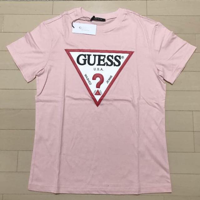 GUESS(ゲス)の限定値下げ guess tシャツ Mサイズ 新品 ピンク  メンズのトップス(Tシャツ/カットソー(半袖/袖なし))の商品写真