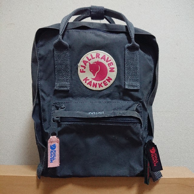 FJALL RAVEN(フェールラーベン)のKANKEN mini リュック キッズ/ベビー/マタニティのこども用バッグ(リュックサック)の商品写真