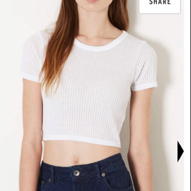 TOPSHOP(トップショップ)のTOPSHOP 新品 ショート丈 レディースのトップス(Tシャツ(半袖/袖なし))の商品写真