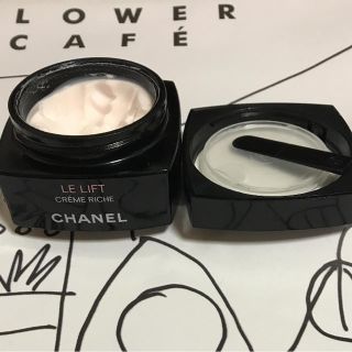 シャネル(CHANEL)の✨ CHANEL✨LE L クレーム リッシュ 50g(フェイスクリーム)