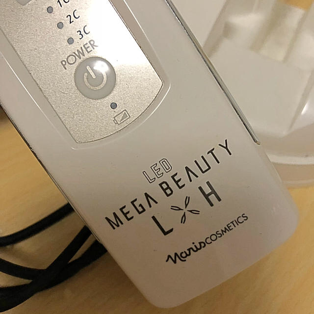 ナリス化粧品(ナリスケショウヒン)のナリス MEGA BEAUTY L×H スマホ/家電/カメラの美容/健康(フェイスケア/美顔器)の商品写真