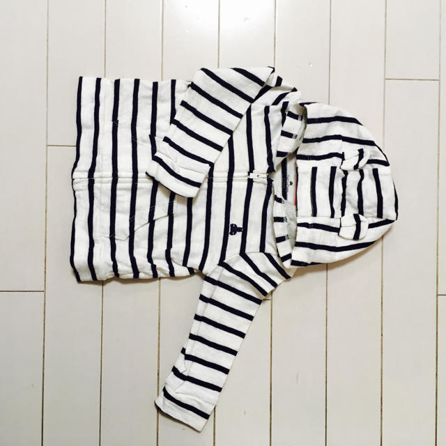 babyGAP(ベビーギャップ)のbabyGap耳付きフードパーカー キッズ/ベビー/マタニティのベビー服(~85cm)(カーディガン/ボレロ)の商品写真