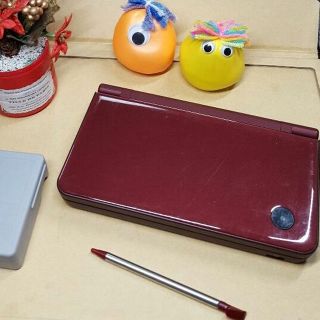 ニンテンドーDS(ニンテンドーDS)のdsi llセット　ワインレッド(携帯用ゲーム機本体)