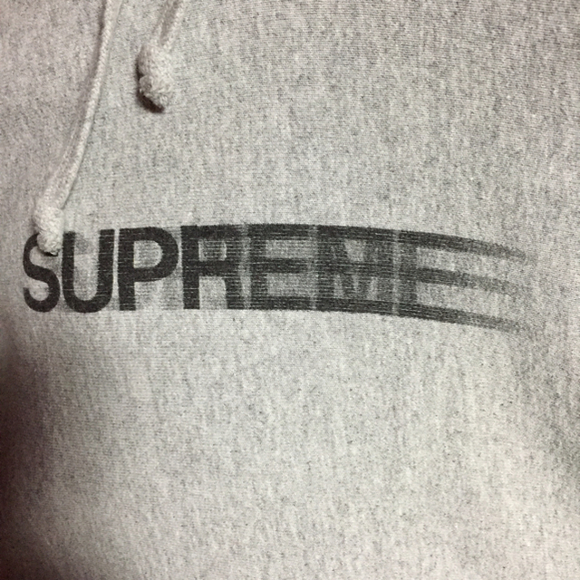 Supreme(シュプリーム)のsupreme motion logo Hooded Sweatshirt メンズのトップス(パーカー)の商品写真