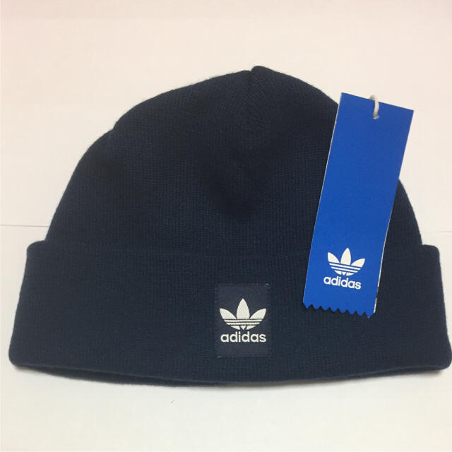 adidas(アディダス)の【定価2,905円→1,490円:新品】アディダス オリジナルスadidas 帽 レディースの帽子(ニット帽/ビーニー)の商品写真