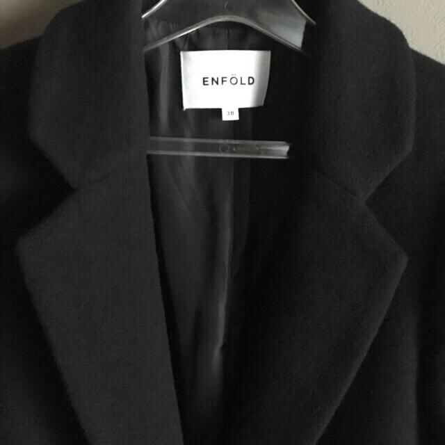 ENFOLD(エンフォルド)のENFOLD  コート  黒 レディースのジャケット/アウター(チェスターコート)の商品写真