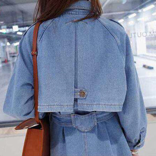 デニム トレンチコート オーバーサイズ 韓国ファッション レディースのジャケット/アウター(トレンチコート)の商品写真