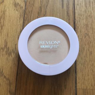 レブロン(REVLON)のREVLON skinlights(フェイスパウダー)