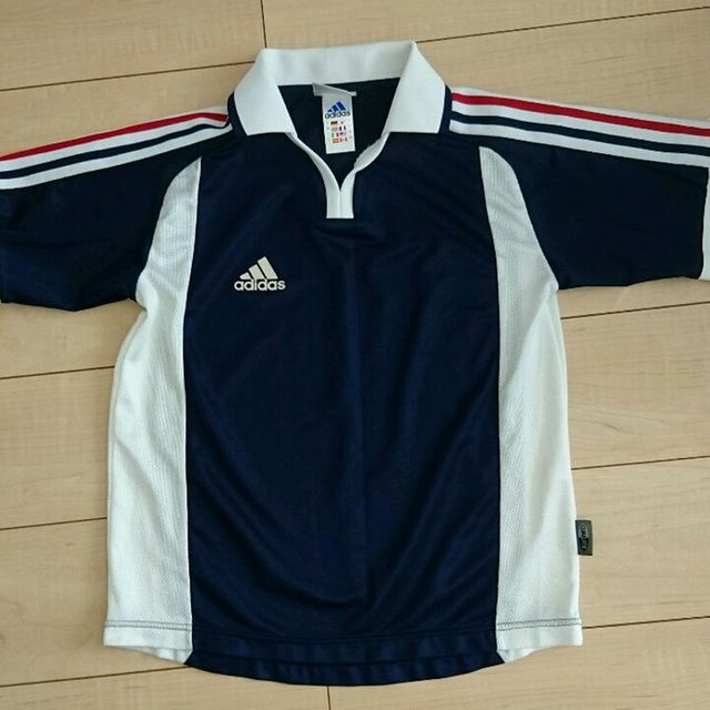 adidas(アディダス)のアディダス サッカーシャツ 160 サッカーウェア  Tシャツ キッズ/ベビー/マタニティのキッズ服男の子用(90cm~)(その他)の商品写真