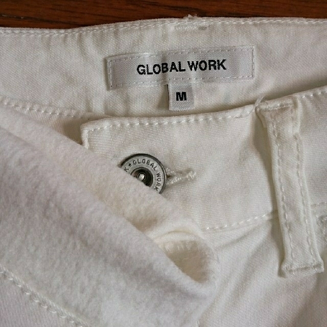GLOBAL WORK(グローバルワーク)のGLOBAL WORK  ホワイトスキニー レディースのパンツ(カジュアルパンツ)の商品写真