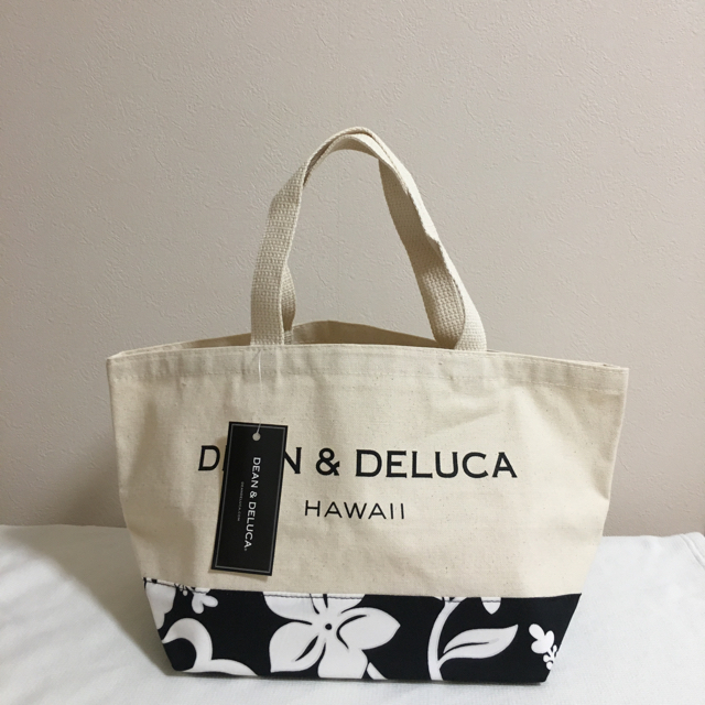 DEAN & DELUCA(ディーンアンドデルーカ)のめい様専用☆ DEAN＆DELUCA ハワイ限定 Sサイズ レディースのバッグ(トートバッグ)の商品写真