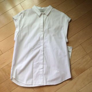 ザラ(ZARA)のZARA デザインシャツ(シャツ/ブラウス(半袖/袖なし))