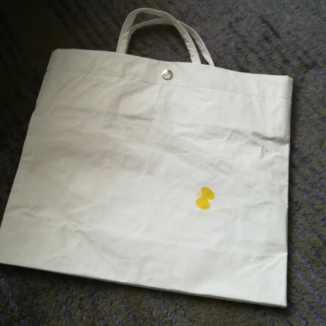 mina perhonen(ミナペルホネン)のmina perhonen手提げバッグ レディースのバッグ(ショップ袋)の商品写真