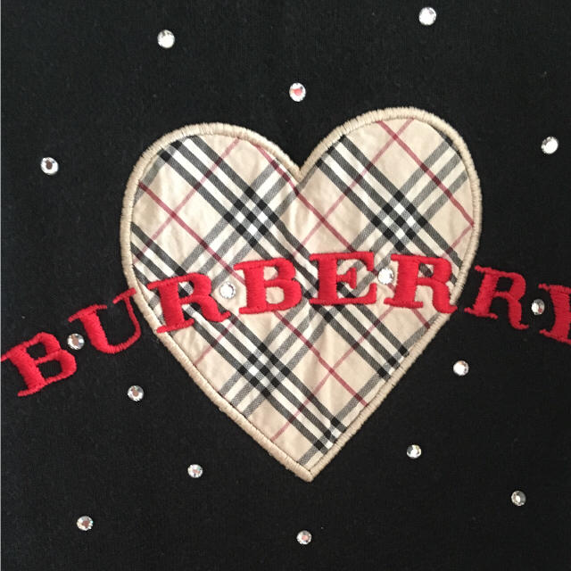 BURBERRY(バーバリー)の専用！バーバリー☆ハート チェック トレーナー☆セリーヌ グッチ ラルフローレン キッズ/ベビー/マタニティのキッズ服女の子用(90cm~)(Tシャツ/カットソー)の商品写真