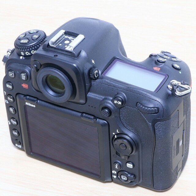 Nikon(ニコン)のNikon D500 ボディのみ スマホ/家電/カメラのカメラ(デジタル一眼)の商品写真