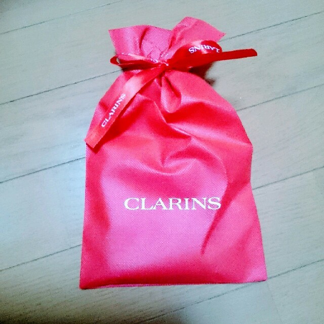 CLARINS(クラランス)の【プレゼント包装・限定品】クラランス フォーカラーアイパレッド07ラブリーローズ コスメ/美容のベースメイク/化粧品(アイシャドウ)の商品写真