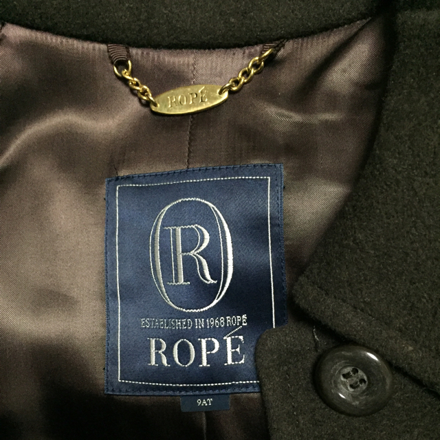 ROPE’(ロペ)のROPE こげ茶ロングコート 9AT  【セール4】 レディースのジャケット/アウター(ロングコート)の商品写真