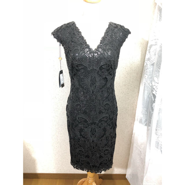 新品未使用訳あり☆ TADASHI SHOJI サイズ4 【T87