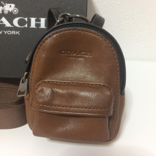 COACH(コーチ)のミニリュック型キーホルダー(ポーチ/小物入れ) レディースのファッション小物(キーホルダー)の商品写真