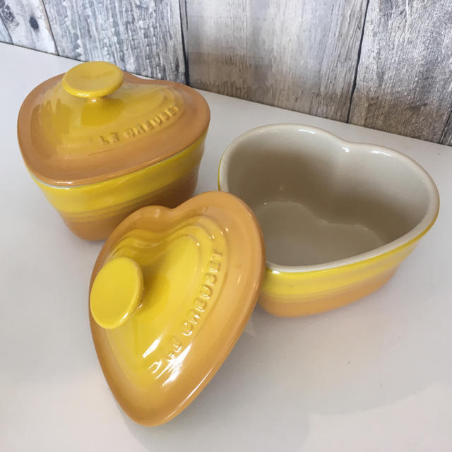 LE CREUSET(ルクルーゼ)の美品: ル・クルーゼ 陶器小物入れ インテリア/住まい/日用品のキッチン/食器(収納/キッチン雑貨)の商品写真