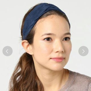 ビブジョー(VIBGYOR)の新品 VIBGYOR Women フェイクスウェードヘアバンド 紺 ネイビー(ヘアバンド)