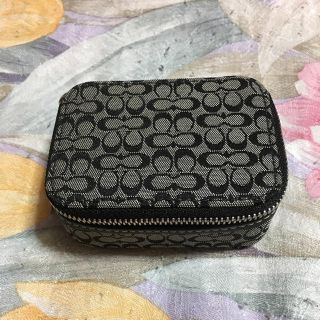 コーチ(COACH)のコーチ ピルケース 黒×グレー 未使用(その他)