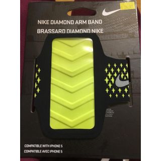 ナイキ(NIKE)のNIKE iPhone 5/5s/SE アームバンド(iPhoneケース)