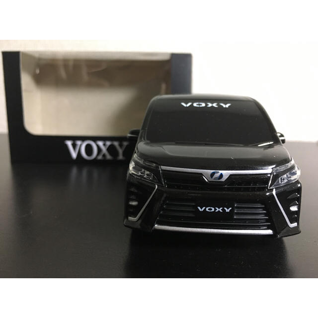 トヨタ - VOXY ミニカー ヴォクシー 非売品 レアの通販 by senchi---'s shop｜トヨタならラクマ