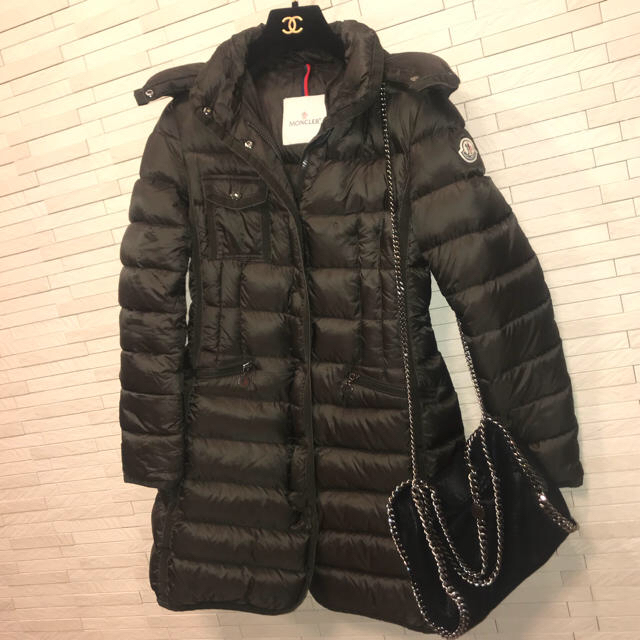 MONCLER(モンクレール)の国内正規品♡モンクレール ♡エルミンヌ♡ロングダウンコート レディースのジャケット/アウター(ダウンコート)の商品写真